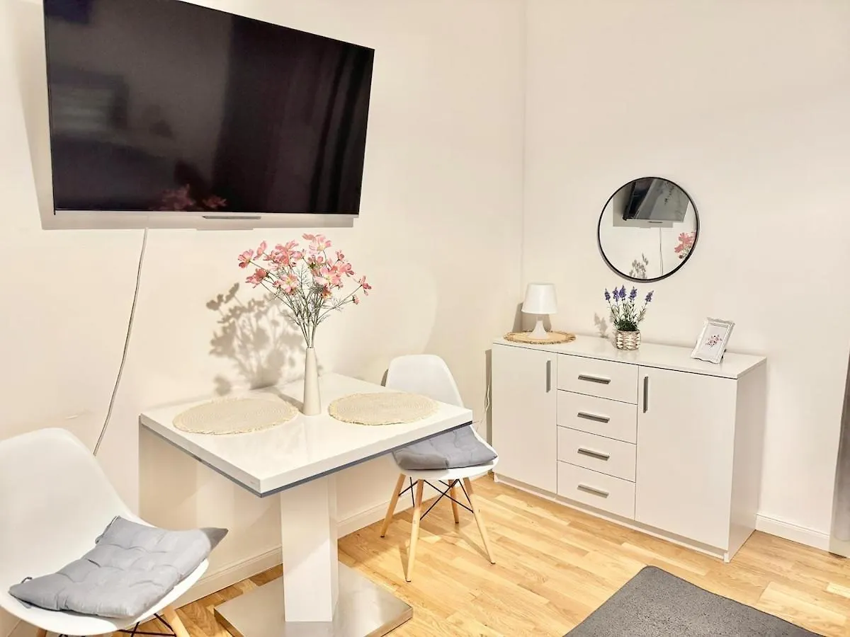 Apartment New! Romantic Apartment! In City Centre! Florence! Prague Czech Republic