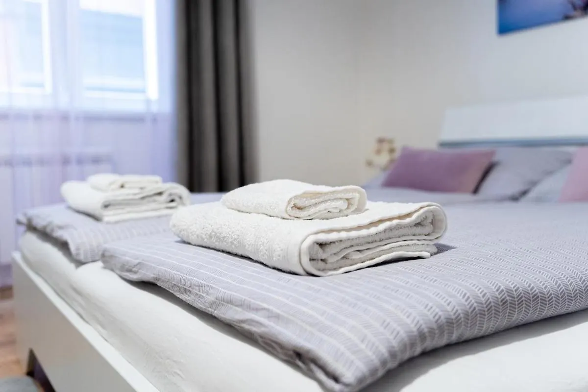 פראג New! Romantic Apartment! In City Centre! Florence! 0*,  צ'כיה